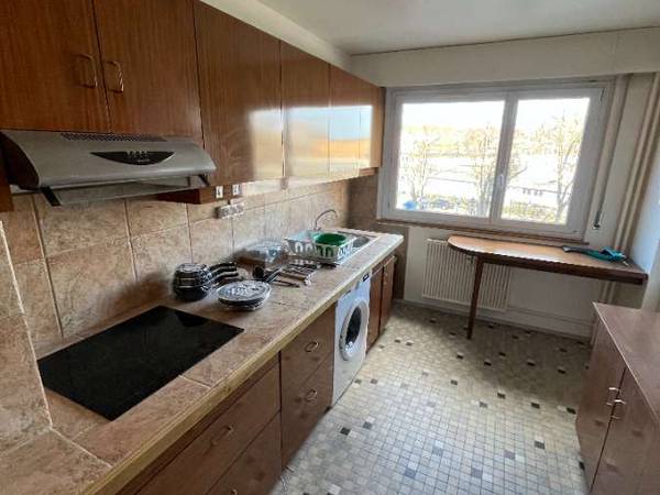 Colocation / Appartement 6 pièces de 92 m², Strasbourg, Rue d'Orbey / Photo 2