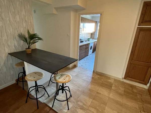 Colocation / Appartement 6 pièces de 92 m², Strasbourg, Rue d'Orbey / Photo 4