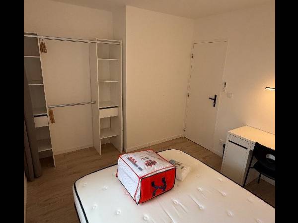 Colocation / Maison 8 pièces de 140 m², Toulouse, Impasse du Professeur Nougayrol / Photo 12