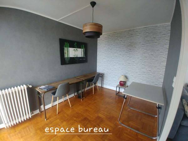 Colocation / Appartement 5 pièces de 86 m², Beauvais, Résidence Jeanne Hachette / Photo 2