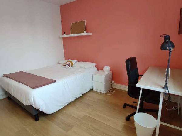 Colocation / Appartement 5 pièces de 68 m², Grenoble, Rue Auguste Ravier / Photo 6