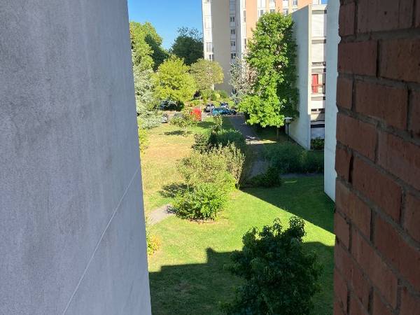 Chambre chez l'habitant / Immeuble 4 pièces de 100 m², Les Ulis, Avenue de Normandie / Photo 2