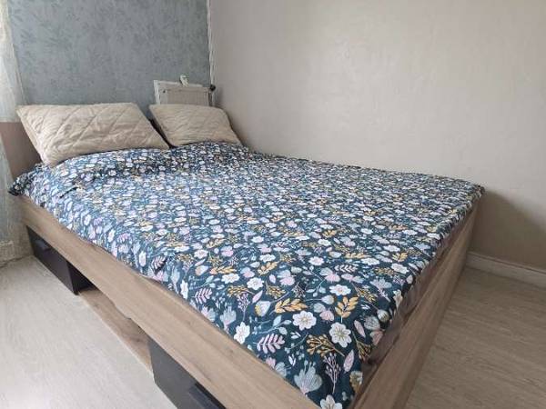 Chambre pour étudiant / Appartement 4 pièces de 75 m², Fréjus, Rue d' Auriasque / Photo 2