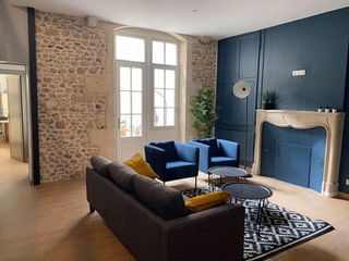 Colocation / Appartement 10 pièces de 186 m², Poitiers, Place Charles de Gaulle