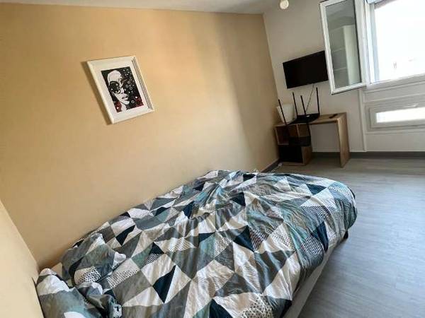 Colocation / Appartement 4 pièces de 75 m², Toulouse, Rue Jean Mermoz / Photo 2