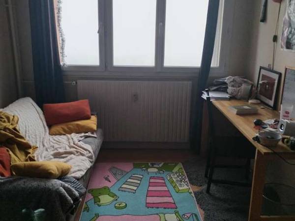 Colocation / Appartement 4 pièces de 66 m², Saint-Denis, Place de l'Ermitage / Photo 2