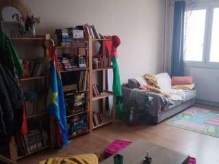 Colocation / Appartement 4 pièces de 66 m², Saint-Denis, Place de l'Ermitage