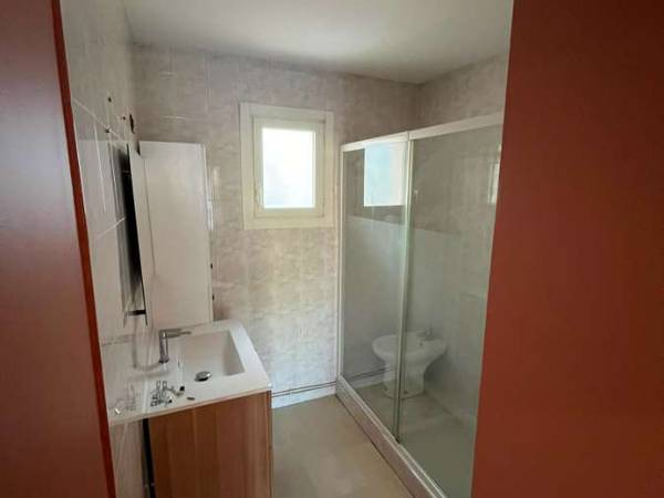 Colocation / Appartement 6 pièces de 70 m², Valence, Rue Léo Delibes / Photo 3