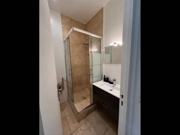 Colocation / Appartement 5 pièces de 102 m², Tours, Place Anatole France / Photo 10