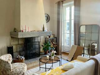 Location / Appartement 2 pièces de 60 m², Marseille, Rue Paradis