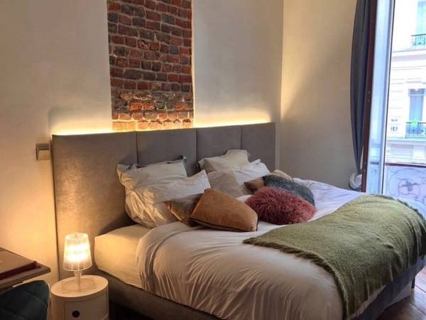 Flatsharing / 3-bedroom apartment building · 56 m², Paris, Rue Gustave Courbet / Photo 2