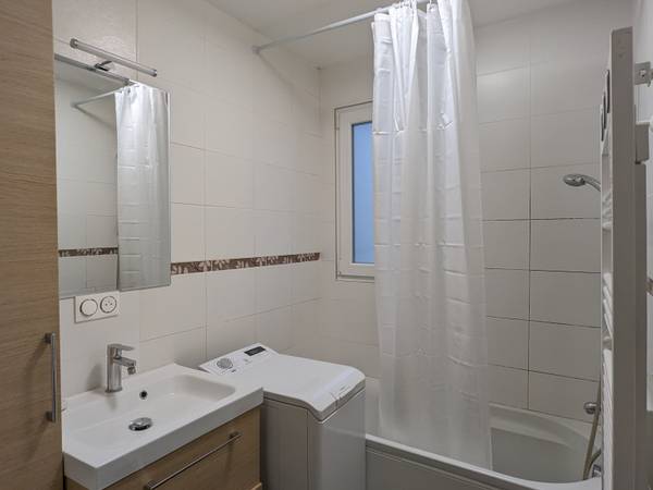 Colocation / Appartement 4 pièces de 67 m², Paris, Boulevard Serurier / Photo 2