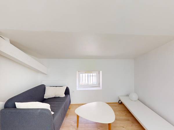 Location / Appartement 2 pièces de 34 m², Valence, Rue Jonchère / Photo 2