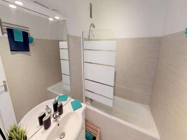 Colocation / Appartement 7 pièces de 78 m², Paris, Rue d'Hautpoul / Photo 10