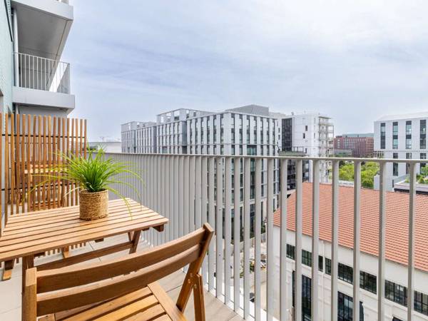 Colocation / Appartement 5 pièces de 107 m², Saint-Denis, Allée de Seine / Photo 2