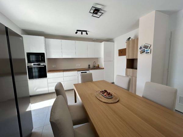 Colocation / Maison 9 pièces de 152 m², Pessac, Rue des Anciennes Ecoles / Photo 2