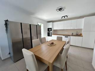 Flatsharing / 9-bedroom house · 152 m², Pessac, Rue des Anciennes Ecoles