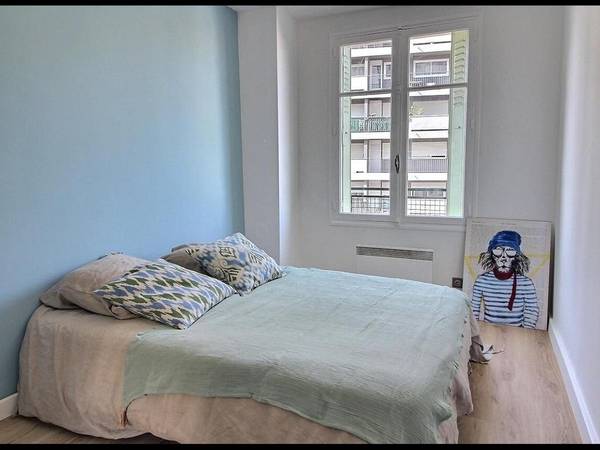 Colocation / Appartement 5 pièces de 82 m², Marseille, Boulevard Jeanne d'Arc / Photo 2