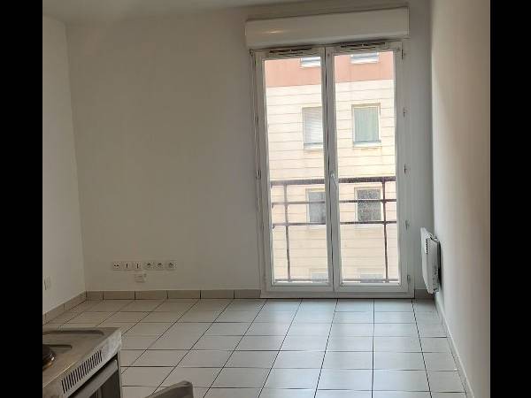 Location / Appartement 1 pièce de 21 m², Pont-Rouge, Rue Michel / Photo 2