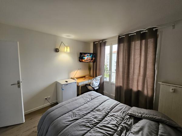 Colocation / Appartement 4 pièces de 65 m², Lyon, Rue Professeur Joseph Renaut / Photo 2