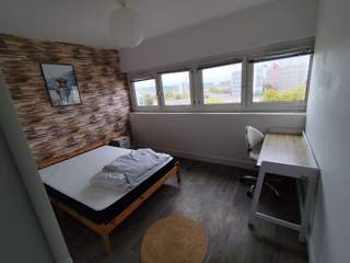 Colocation / 5 rooms apartment · 80 m², Massy, Rue de Moscou