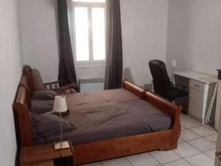 Student room / Résidence 3 pièces de 90 m², Perpignan, Place de la Révolution-Française
