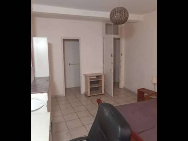 Chambre pour étudiant / Résidence 3 pièces de 90 m², Perpignan, Place de la Révolution-Française / Photo 2