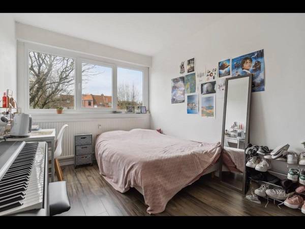 Colocation / Appartement 5 pièces de 85 m², La Madeleine, Avenue Bernadette / Photo 2