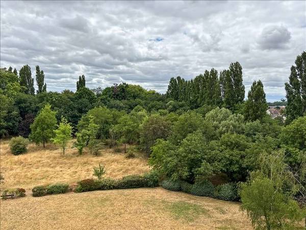 Colocation / Appartement 4 pièces de 77 m², Le Mans, Rue des Sables d'Or / Photo 2