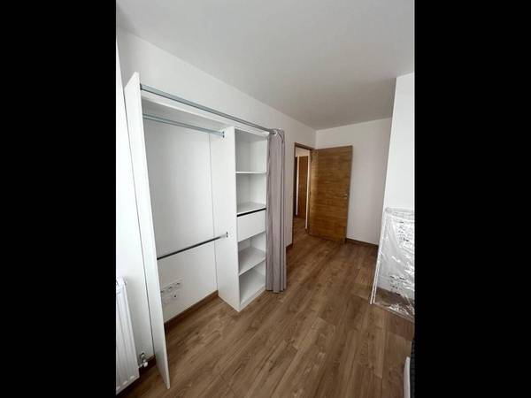Coliving / Maison 10 pièces de 240 m², Saint-Cyr-l'École, Rue Jean François / Photo 2