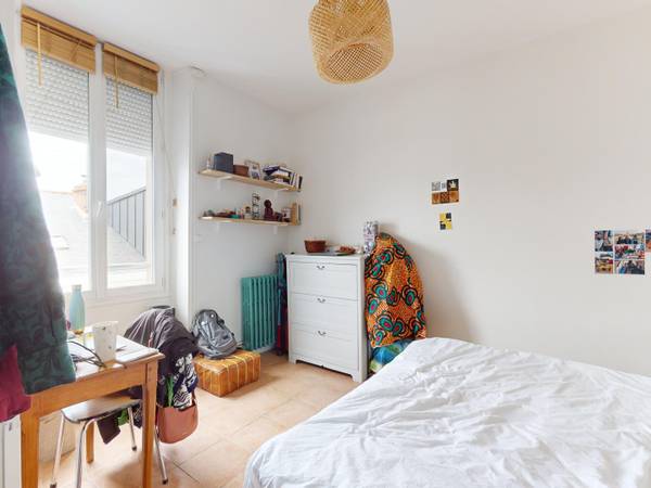 Colocation / Appartement 4 pièces de 70 m², Angers, Rue Louis Blanc / Photo 2