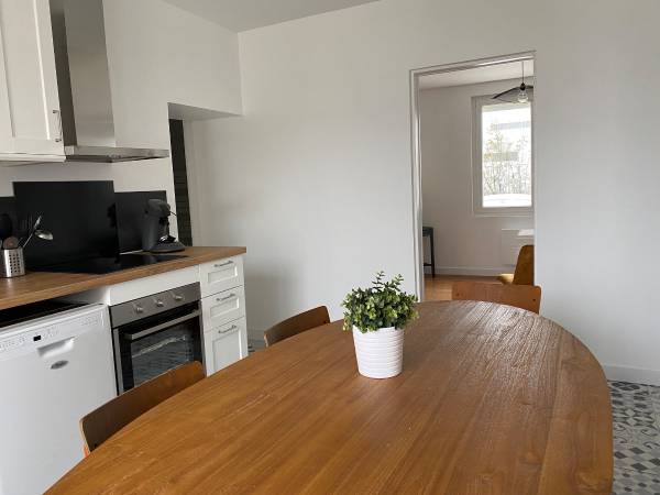 Flatsharing / 8-bedroom house · 110 m², La Rochelle, Boulevard Émile Delmas / Photo 2