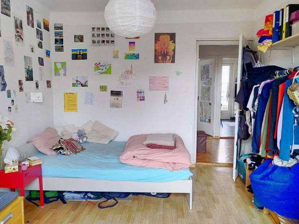 Sous-location / Appartement 3 pièces de 999 m², Renens, Avenue de la Gare / Photo 2