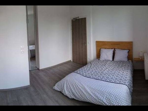 Chambre pour étudiant / Maison 10 pièces de 250 m², Roubaix, Rue Ingres / Photo 2