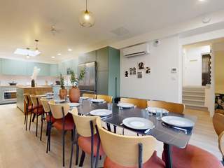 Colocation / Appartement 19 pièces de 288 m², Lyon, 214 Route de Genas,