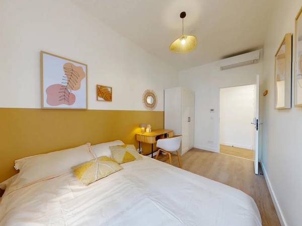 Colocation / Appartement 19 pièces de 288 m², Lyon, 214 Route de Genas, / Photo 14