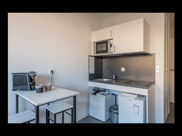 Location / Résidence 1 pièce de 22 m², Bordeaux, 204 Cours du Médoc / Photo 6