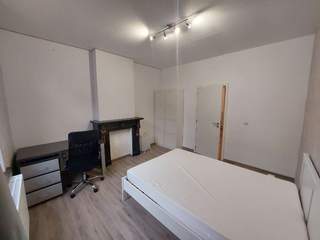 Colocation / Maison 9 pièces de 144 m², Liège, Rue Emile Verhaeren