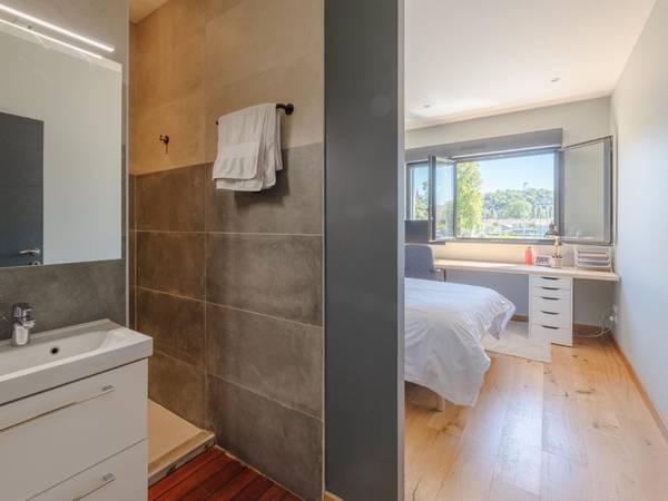 Chambre chez l'habitant / Maison 6 pièces de 110 m², Bordeaux, Rue Pierre Paris / Photo 2