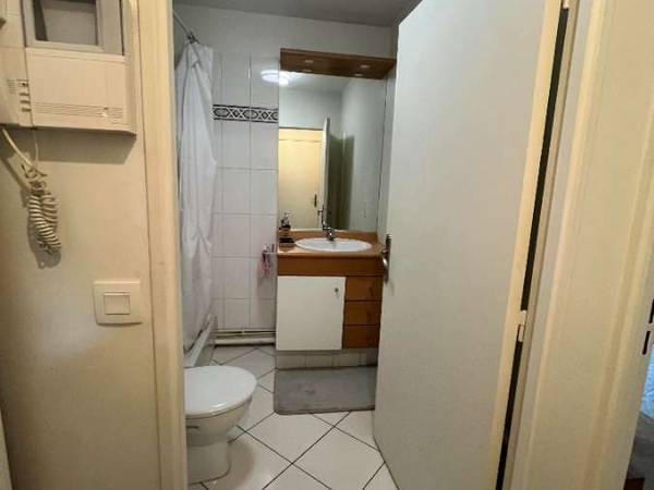 Location / Appartement 1 pièce de 40 m², Issy-les-Moulineaux, Boulevard Rodin / Photo 3