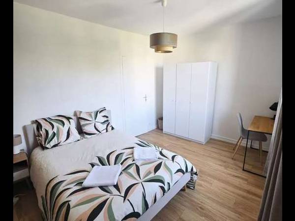 Colocation / Appartement 4 pièces de 75 m², Le Havre, Rue Lesueur / Photo 2