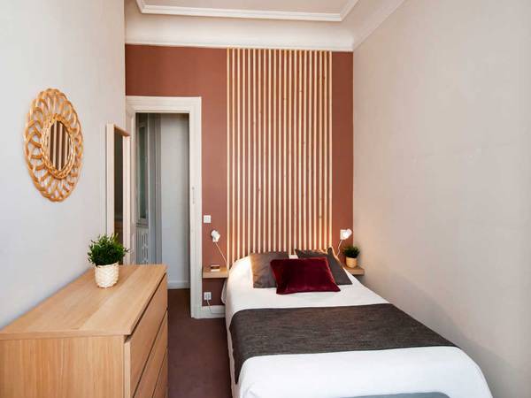 Colocation / Appartement 7 pièces de 220 m², Paris, Boulevard Malesherbes - Bat A / Photo 2