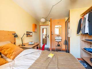 Room share, 10 rooms house, Paris