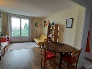 Location / Appartement 3 pièces de 55 m², Lille, Rue Saint Firmin