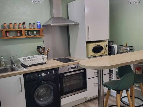 Colocation / Appartement 4 pièces de 60 m², Grenoble, Rue Général Mangin / Photo 2