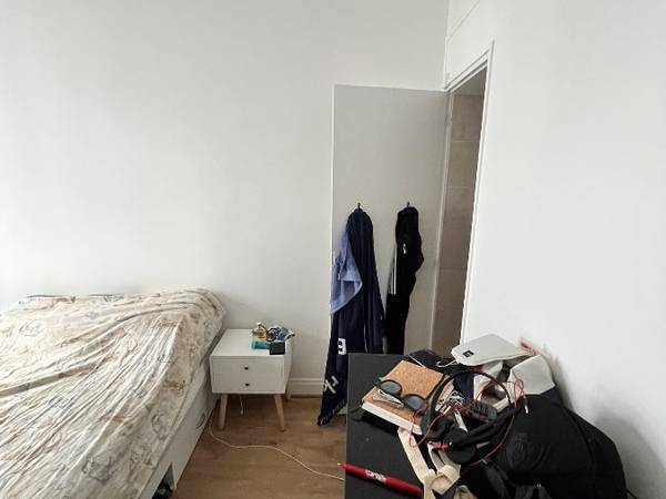 Sous-location / Appartement 6 pièces de 92 m², Paris, Rue de l'Evangile / Photo 2