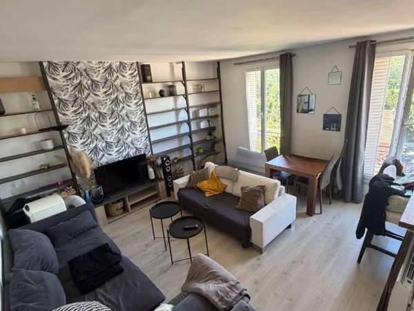 Colocation / Appartement 3 pièces de 75 m², Ivry-sur-Seine, Rue Descartes / Photo 2