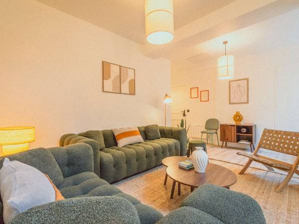 Colocation / Maison 10 pièces de 285 m², Paris, Villa Albert Robida / Photo 2