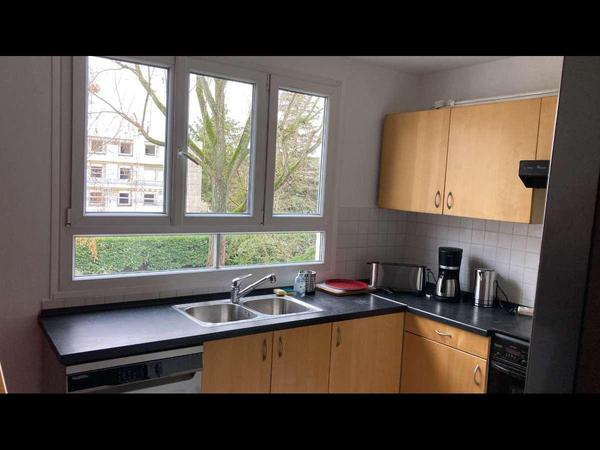 Colocation / Appartement 7 pièces de 98 m², Chilly-Mazarin, Avenue de Rocroi / Photo 2