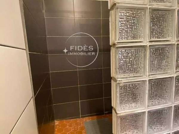 Location / Appartement 2 pièces de 51 m², Marseille, Rue Saint Antoine / Photo 11